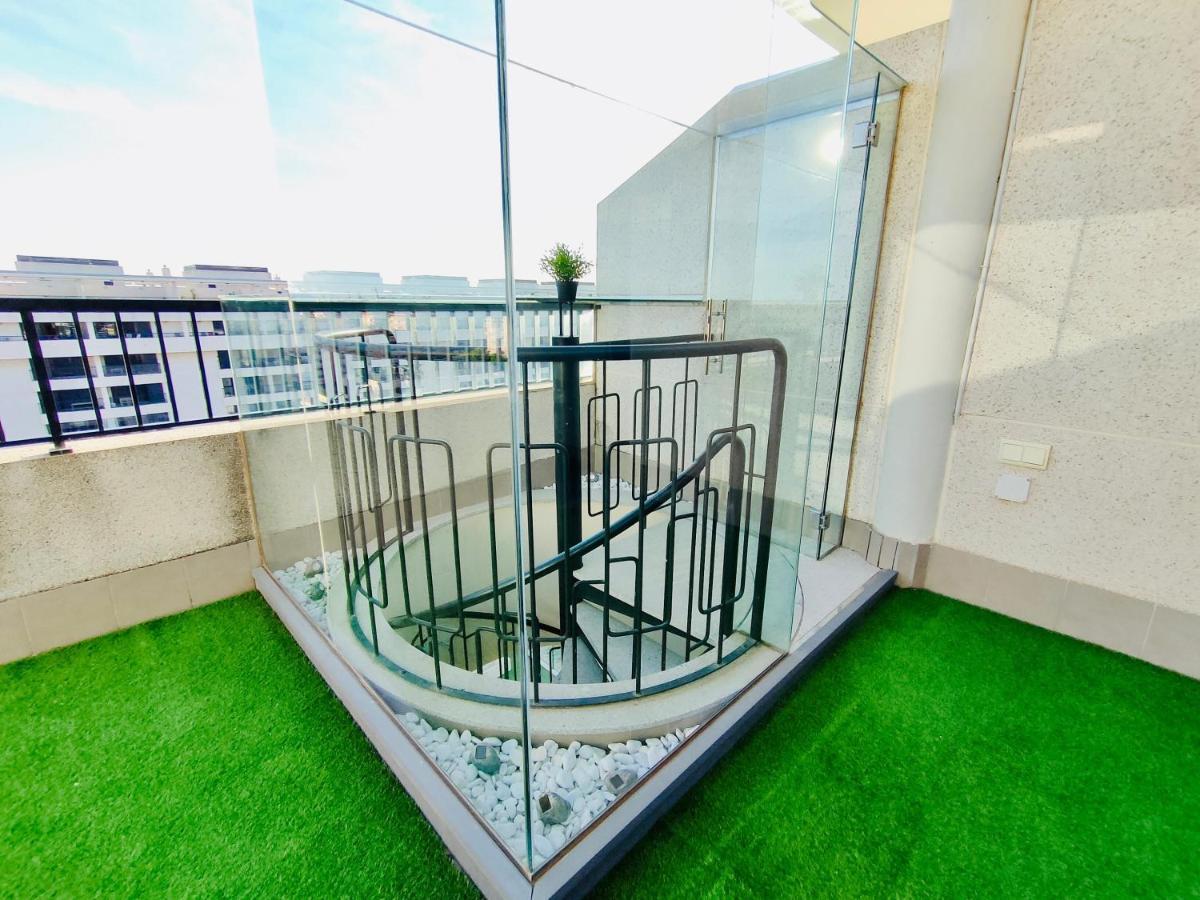 דירות ולנסיה Non Stress Atico Duplex Con Vistas Al Mar מראה חיצוני תמונה